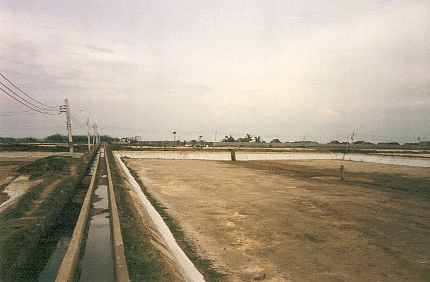 water concrete flume